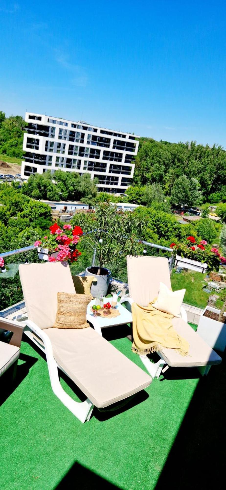 Penthouse View Aeroport Iasi Leilighet Eksteriør bilde